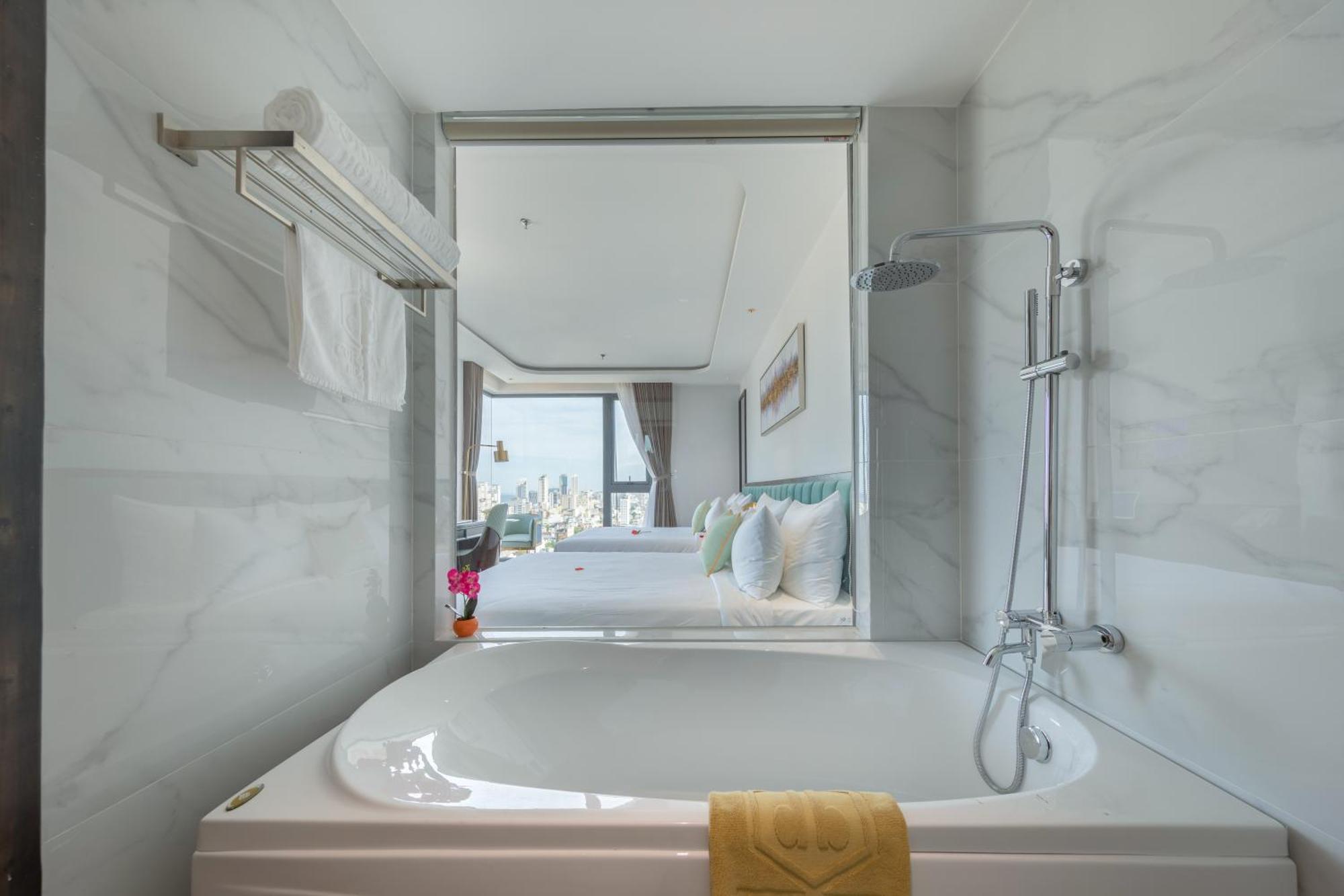 Cordial Beach Hotel Da Nang Exterior foto